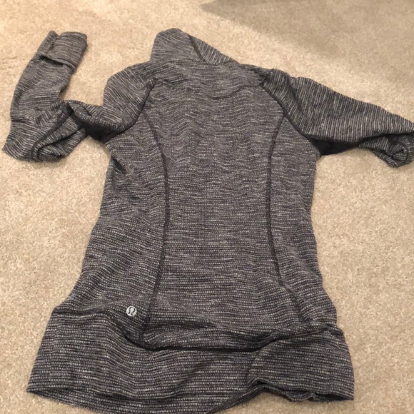 Lululemon pullover - Picture 3 of 3